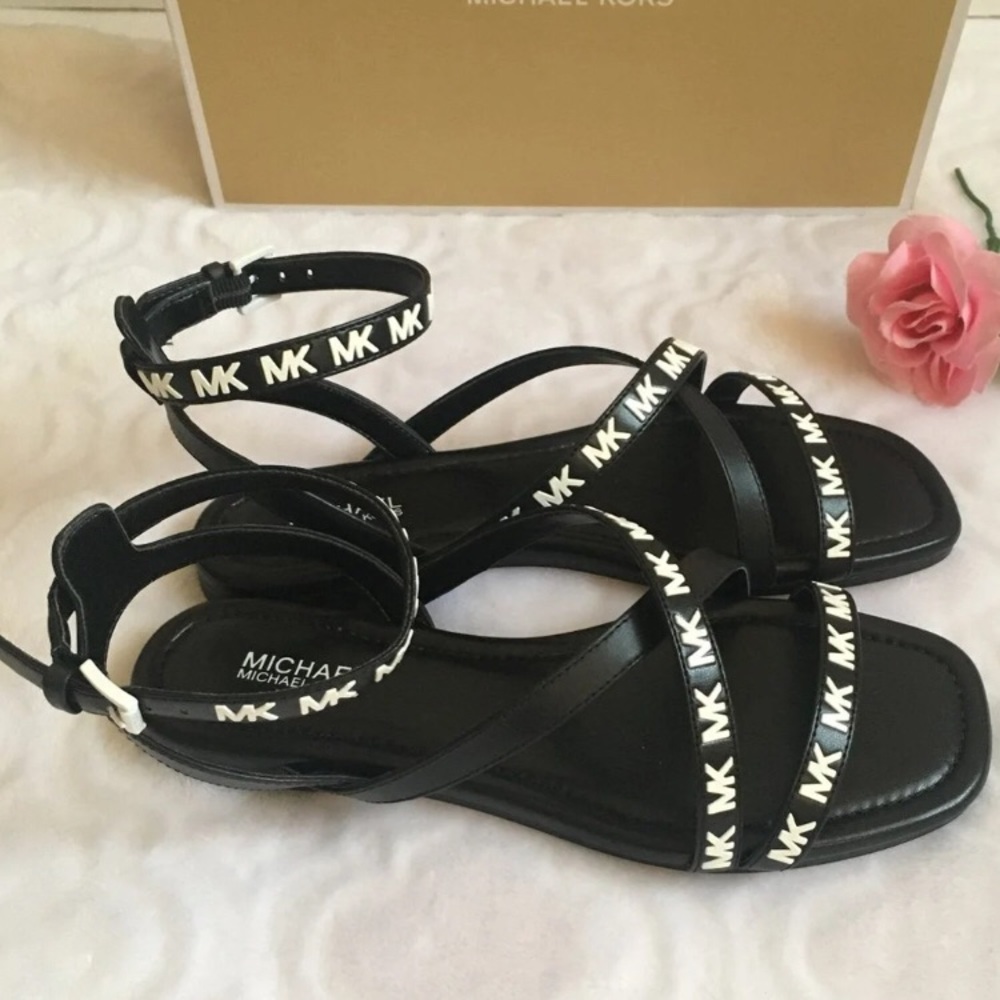 -SOLD-Michael Kors Leather black sandals, - Picture 4 of 5